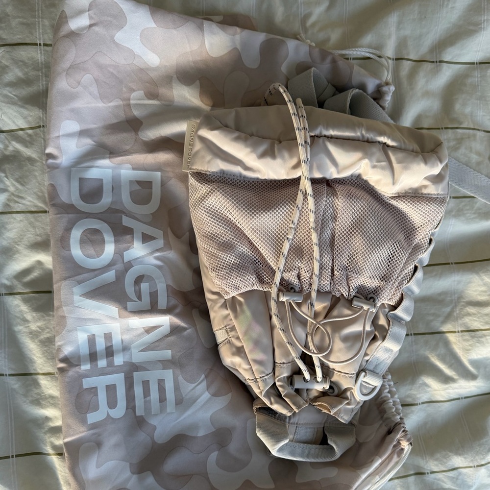 Danger Dover Nova Sling Bag